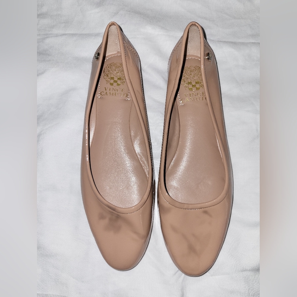 Vince Camuto Nude Women's Flats Used *